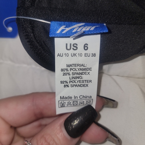 Black swimsuit top size 6 NWT - Picture 4 of 4